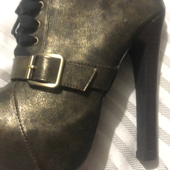 Colin Stuart Lace Up Booties - Picture 4 of 4